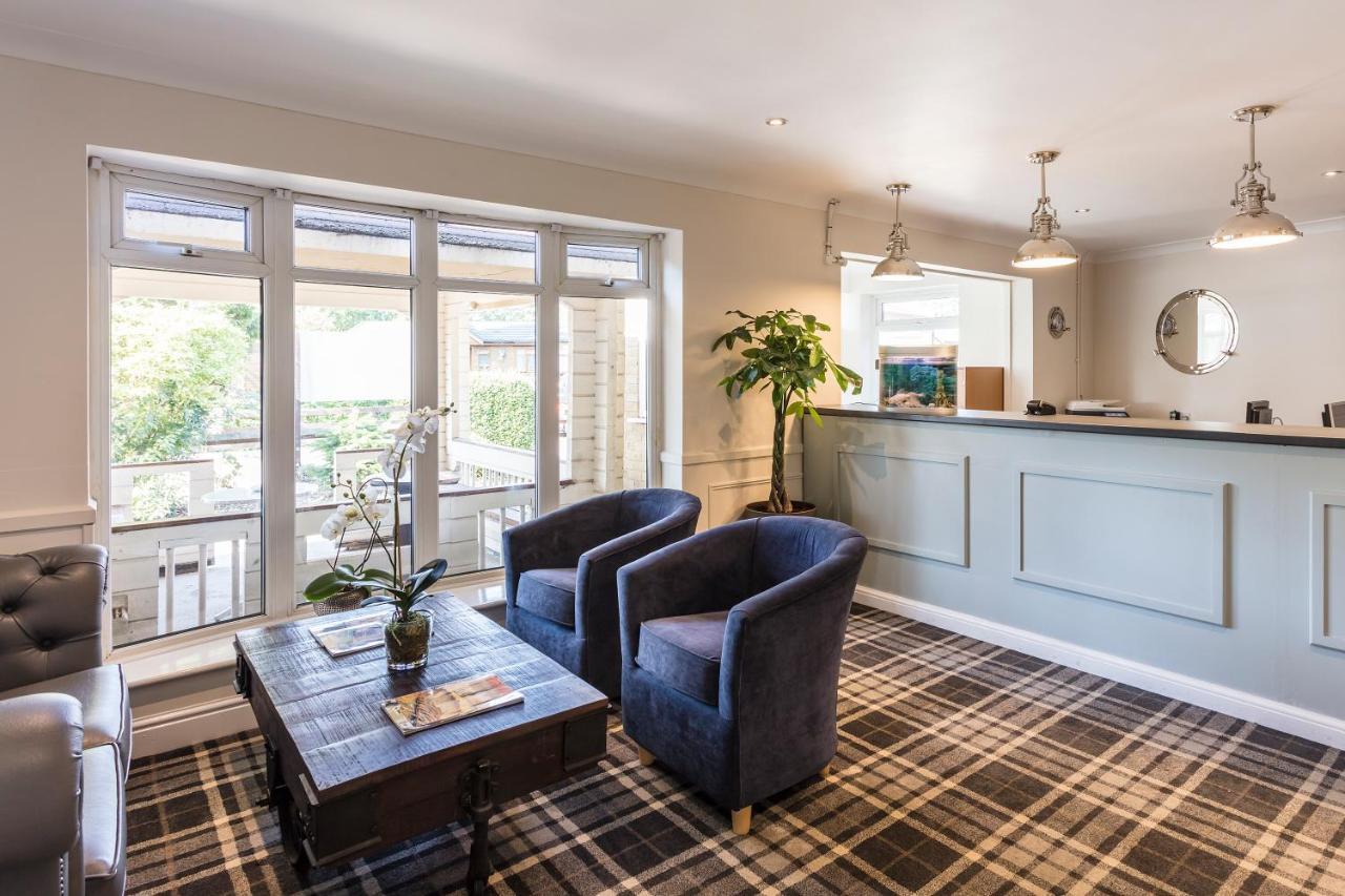 Roydon Marina Village Hotel エクステリア 写真